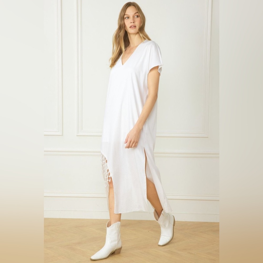 Entro V-neck short sleeve midi dress featuring braided fringe detail - Picture 2 of 7